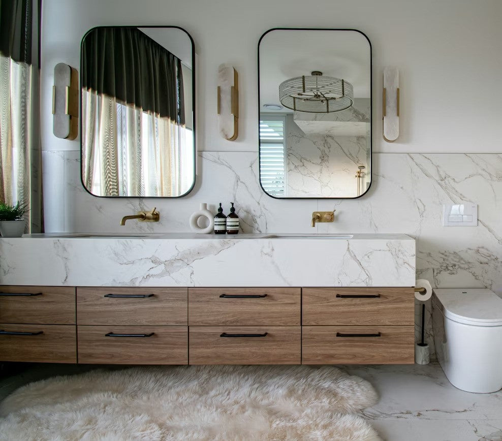 Entzo ceramic countertop - white with golden Calacatta veining Dekton surface - view 3
