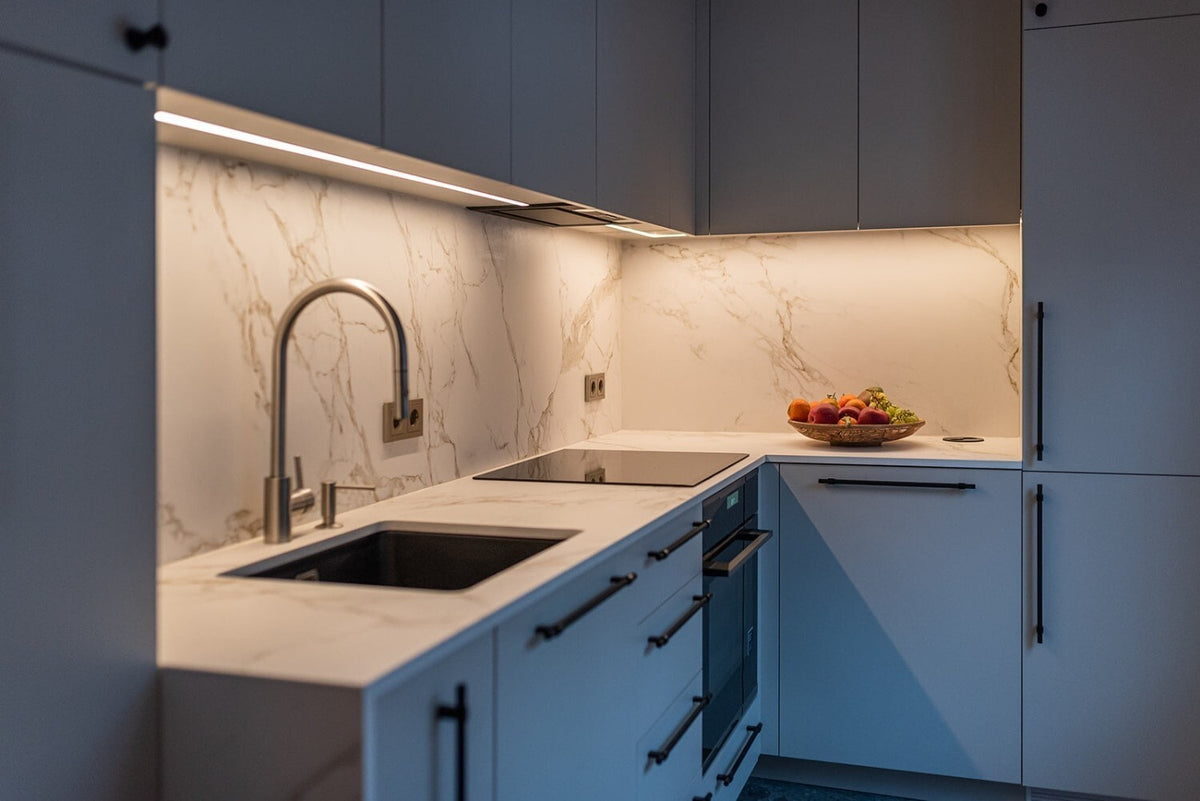 Light quartz countertop with an integrated sink in a modern kitchen